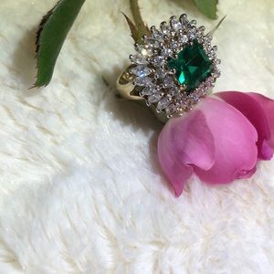 Jackie Kennedy Replica Emerald Green Ring -7